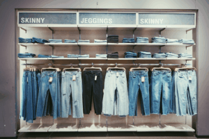 style high-waisted jeans