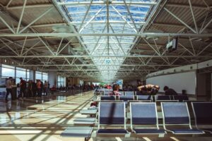 chic comfy outfits for airport